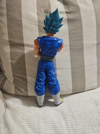 Figura Vegito Super Saiyan God