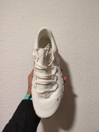 T36 Nike Free Metcom 5 blancas