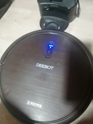 Robot Aspirador DEEBOT
