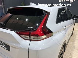 Mitsubishi Eclipse Cross PHEV Kaiteki 4WD