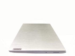 pc portatil lenovo 81w1