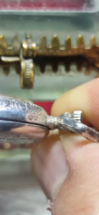 Reloj Bassel de plata + joyero