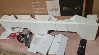 TV LG Smart TV 43UR781C0LK 4K Ultra HD 43"WIFI