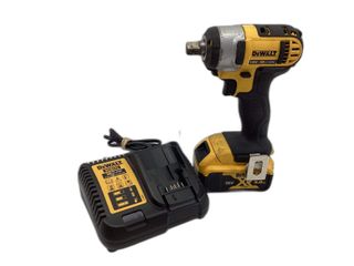 atornillador a bateria dewalt dcf880
