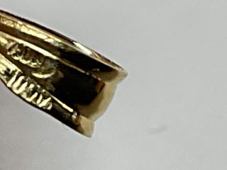 colgante oro 18k con piedra