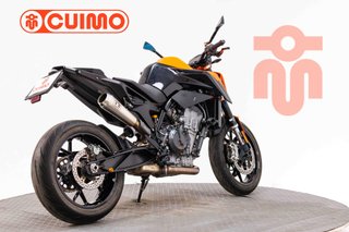 KTM 890 DUKE