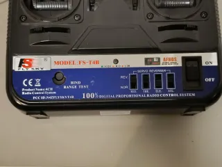 FlySky emisora FS-T4 BIEN + Receptor FS-R6B