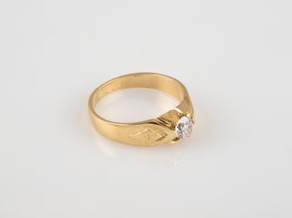 anillo oro 18k con piedra con circonita