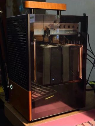 PC Gaming ITX Negro/Marrón 7800x3d 5060