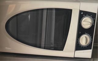 Microondas blanco