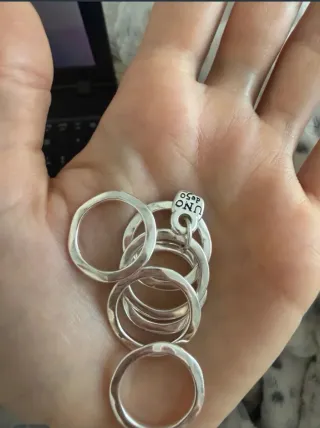 Anillo Plata Uno de 50 con Charm Candado.