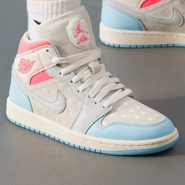 Zapatilla Nike Air Jordan Retro 1 Mid "Blue Chill"