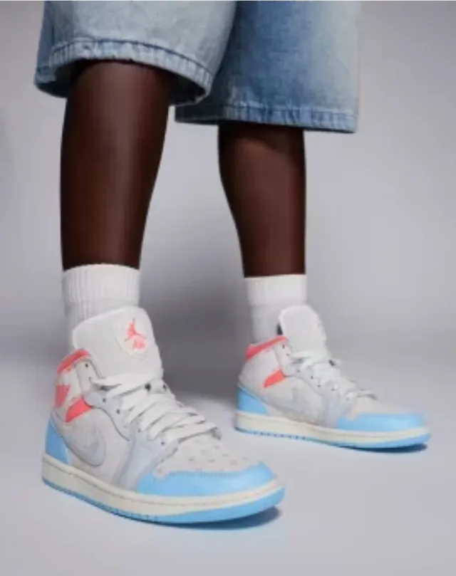 Zapatilla Nike Air Jordan Retro 1 Mid "Blue Chill"