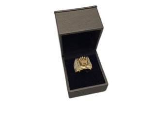 sello oro 18k con piedra