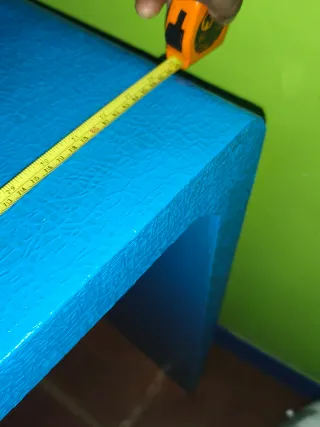 Mesa consola azul texturizada cascata