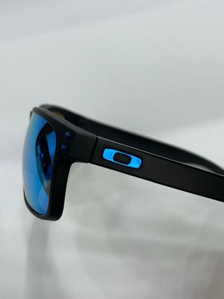 Holbrook oakley matte black lentes ice thug