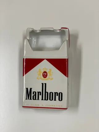 Cinzeiro Marlboro Vermelho