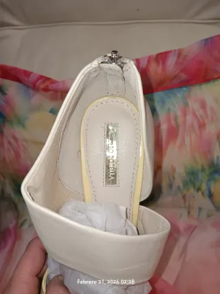 Sandalias tacón beige tiras anchas talla 38