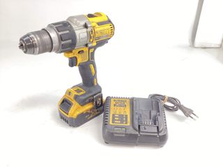 taladro a bateria dewalt dcd996