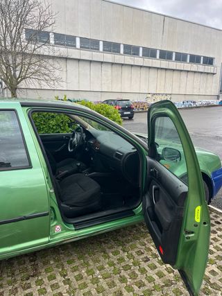 Volkswagen Golf 2002