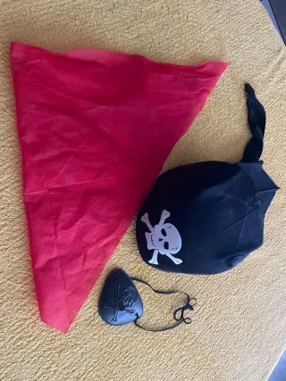Disfraz Pirata: Pañuelo Rojo, Parche y Gorro