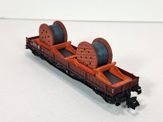 Escala N - Vagón plataforma con carga de bobinas