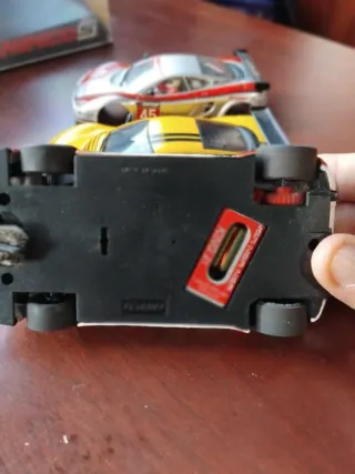 Coche Scalextric Ninco Ascari kz1