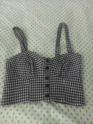 Crop top cuadros vichy negro y blanco