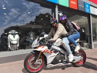 Aprilia RSV4 1100 Factory