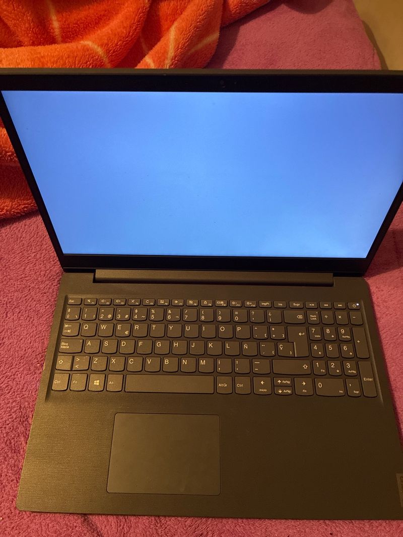 Portátil Lenovo ryzen 5