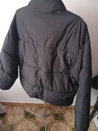 Chaqueta acolchada negra