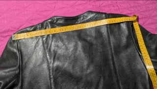 Cazadora de piel negra Talla 42