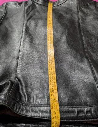 Cazadora de piel negra Talla 42