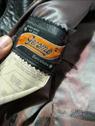 Cazadora de piel negra Talla 42