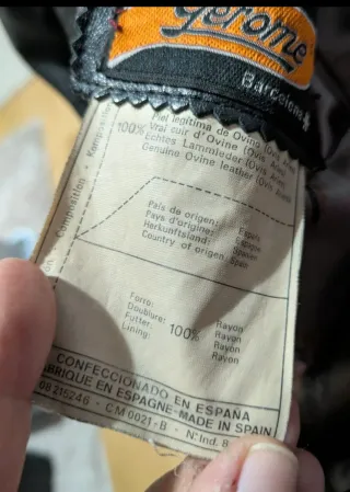 Cazadora de piel negra Talla 42