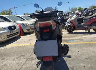 Despiece YAMAHA TRICITY Color GRIS 125 Tricity