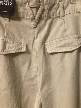 Pantalones Stradivarius beige