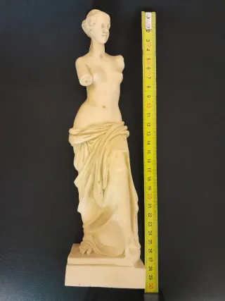 Statua di Venere di Milo in pietra