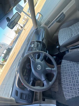 Nissan Terrano II 2004