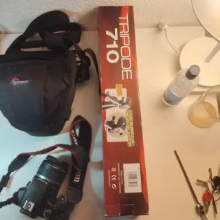 Cámara Reflex Canon EOS 1000D