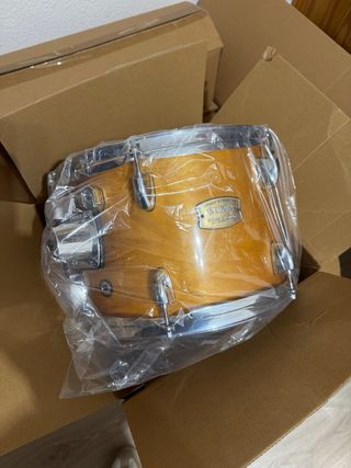 Batería acústica “Yamaha Stage Custom Studio” NW