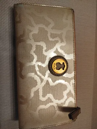 Cartera Tous Beige y Dorada