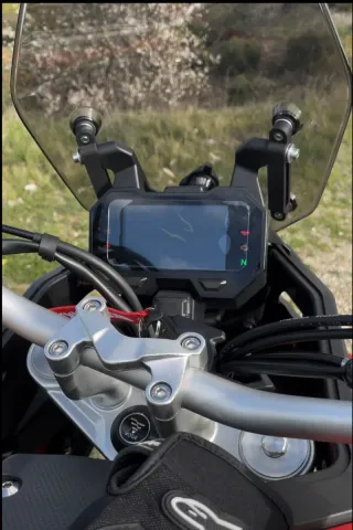 Voge 500DSX . Moto trail con 5000km. Perfecta A2