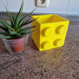 Portalápices Amarillo Estilo LEGO