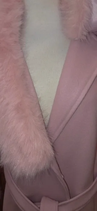 Abrigo rosa con pelo desmontable xl/xxl.