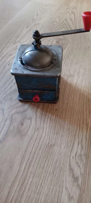 Molinillo de café antiguo ELMA