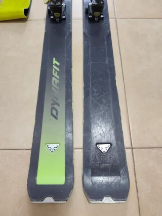 Esquís Dynafit Speedfit 84 + Pieles de foca