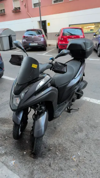 Yamaha Tricity 125 2016 Negra/Gris