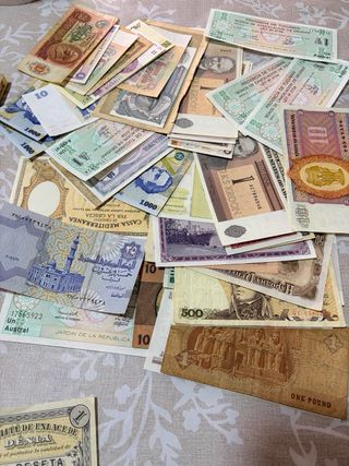 Lote monedas y billetes herencia