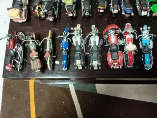 Coleção 49 Motas Maisto